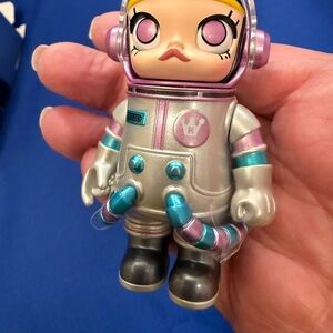 Discontinued series #1 MegaSpace Molly 100% “Candy” Authentic by Popmart